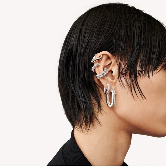 Swarovski “Millenia” Ear Cuff - Picture 5 of 10